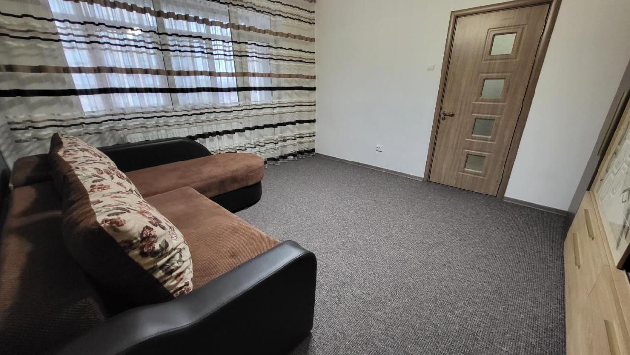 Apartament Navi أونيشتي المظهر الخارجي الصورة